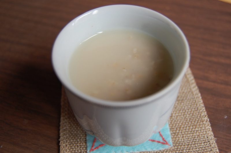 Oatmeal sweet sake "Amazake"