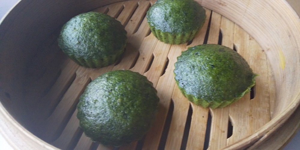 オートミールとほうれん草の蒸しパン 罪悪感ゼロのヘルシーなおやつ オートミール365日 Oatmeal 365 Days